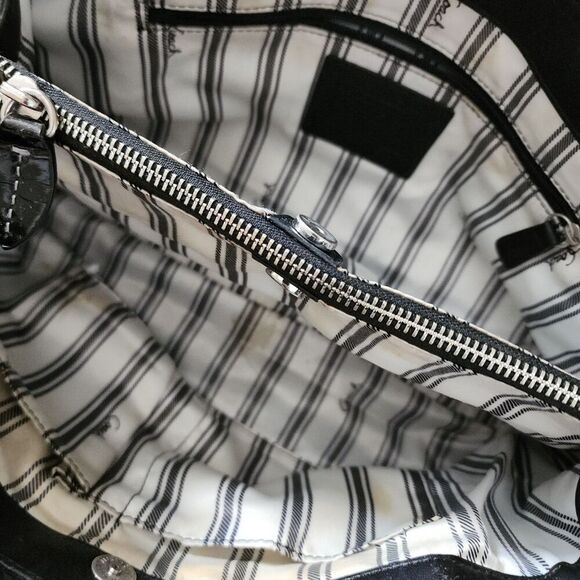 Coach Penelope Black Leather Shoulder Handbag - Picture 9 of 10